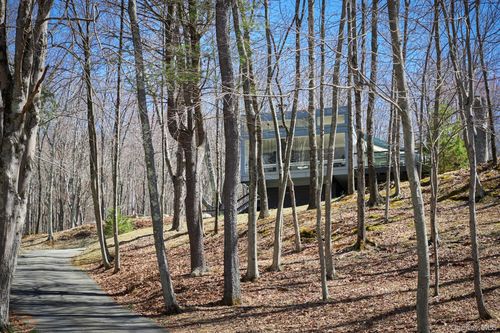 611 N Clove Rd, Millbrook, NY, 12545-6601 | Card Image