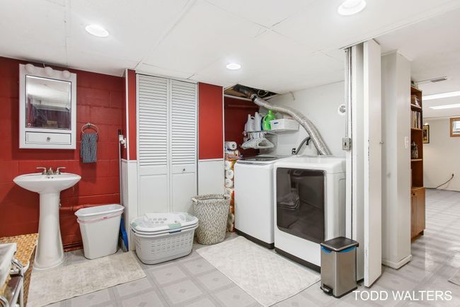 28-web-or-mls-251-w-21st-st | Image 31