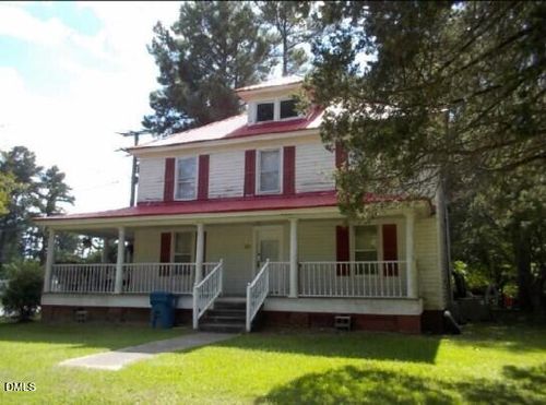 211 S Bank St, Roper, NC, 27970-9181 | Card Image