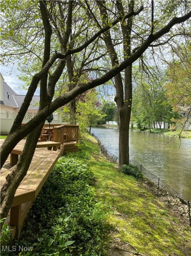 312 Chesapeake Cv, Condo with 4 bedrooms, 2 bathrooms and null parking in Painesville OH | Image 8