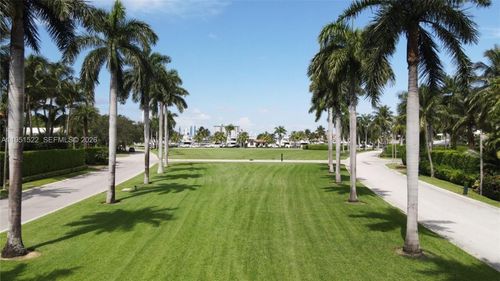 apt-7-20 Park Dr, Bal Harbour, FL, 33154-1387 | Card Image