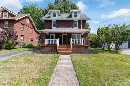 1721 13th St, Cuyahoga Falls, OH, 44223-2334 | Card Image