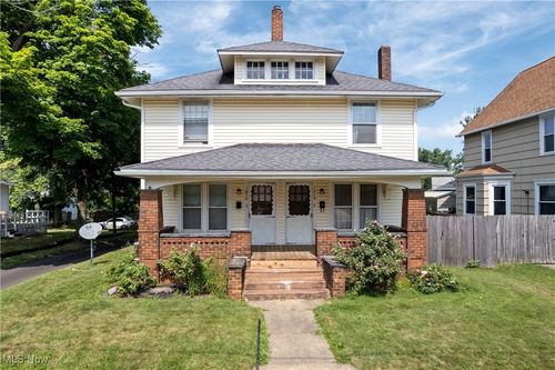 1814 Woodland Ave Nw, Canton, OH, 44709-3620 | Card Image