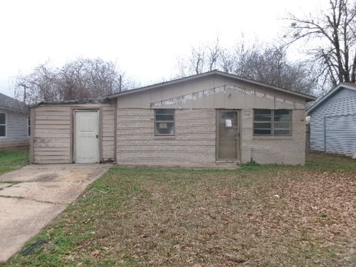 1312 Becky St, Bossier City, LA, 71111-2705 | Card Image