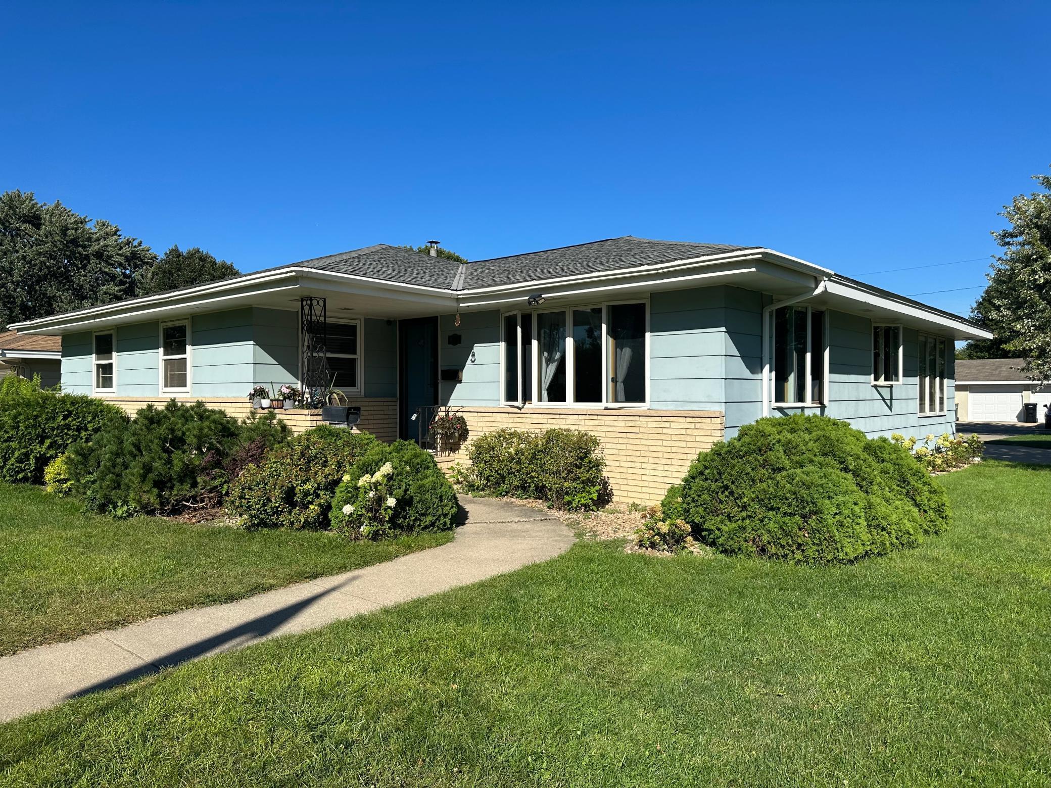 Scott St, Shakopee, MN 55379
