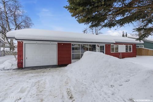 342 Park St, Anchorage, AK, 99508-2251 | Card Image