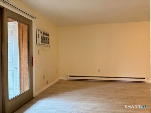 176-176 Burgundy Hill Ln, Middletown, CT, 06457-6355 | Card Image