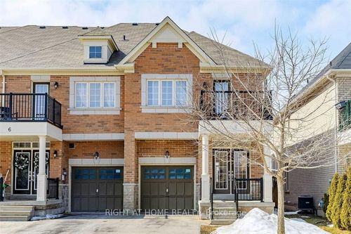 8 Samba St, Richmond Hill, ON, L4E0Z8 | Card Image