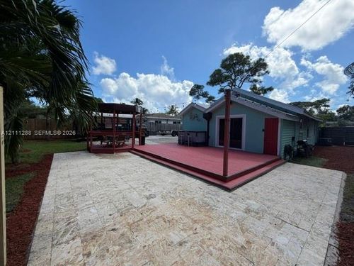 1033 Ne 34th St, Oakland Park, FL, 33334-2817 | Card Image