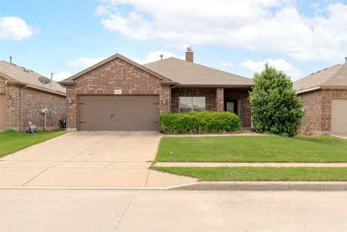 4821 Willow Branch Court, Fort Worth, TX, 76036 | Card Image