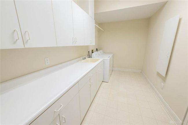 29 Governors Club Dr, House other with 2 bedrooms, 4 bathrooms and null parking in Xenia OH | Image 57