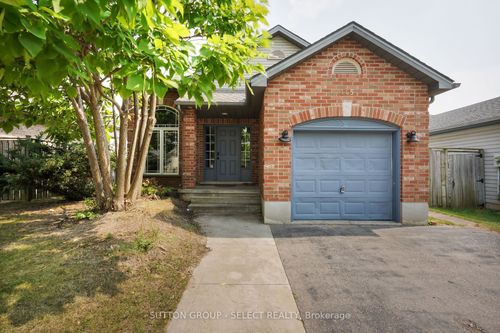 165 Thurman Circle, London East, ON, N5Z4V1 | Card Image