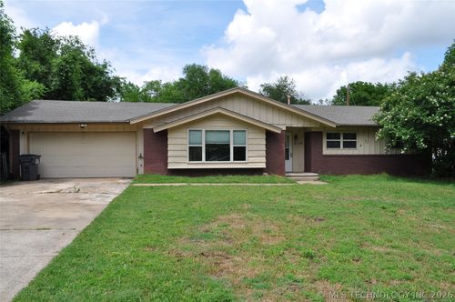 8115 117th St, Bixby, OK, 74008-1901 | Card Image