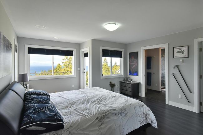 375 Vernon Place, House other with 5 bedrooms, 4 bathrooms and 5 parking in Gibsons BC | Image 21