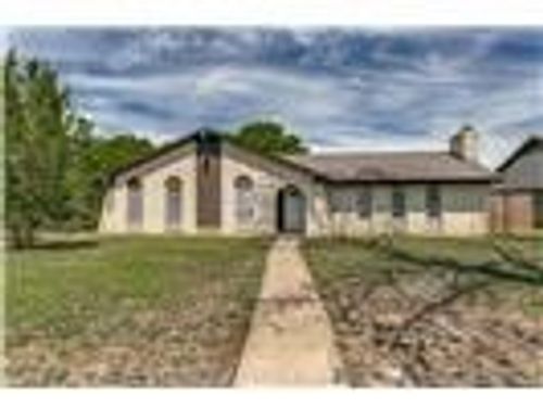 3203 E Park Blvd, Plano, TX, 75074-3107 | Card Image