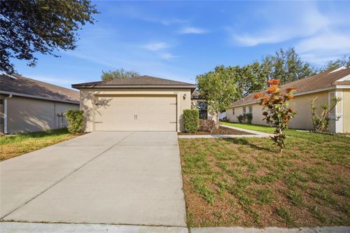 8512 Silverbell Loop, BROOKSVILLE, FL, 34613-6840 | Card Image