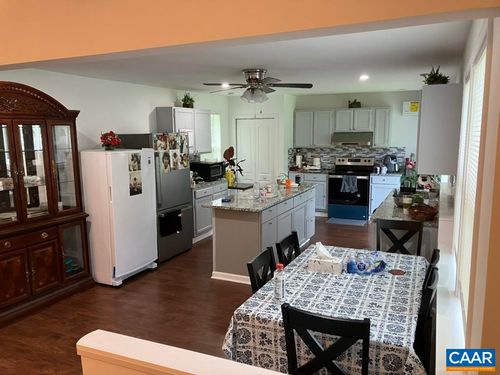 397 Minor Ridge Rd, Charlottesville, VA, 22901-1632 | Card Image