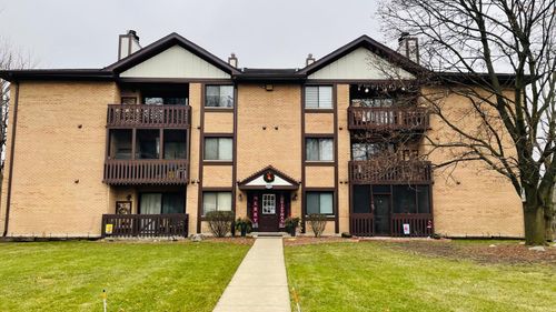 apt-303-6015 Lakeside Pl, Tinley Park, IL, 60477-1981 | Card Image