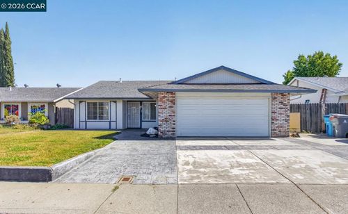 130 Jennifer Ln, Vacaville, CA, 95687 | Card Image