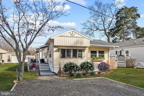 35081 Cedar Ln, MILLSBORO, DE, 19966-6891 | Card Image