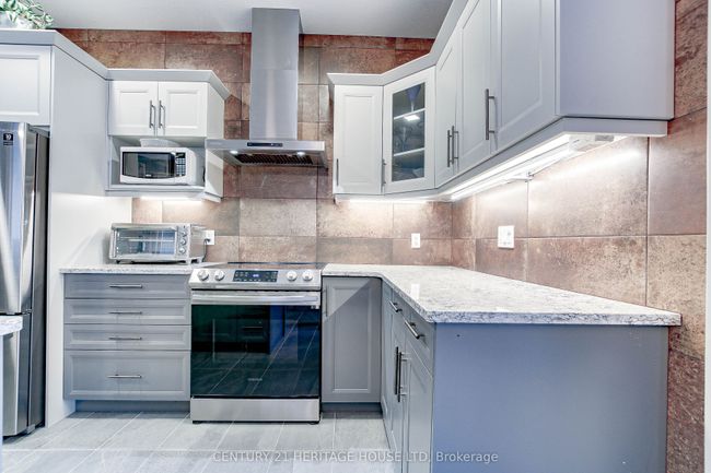 54 Compass Trail, House attached with 3 bedrooms, 3 bathrooms and 2 parking in Port Stanley ON | Image 9
