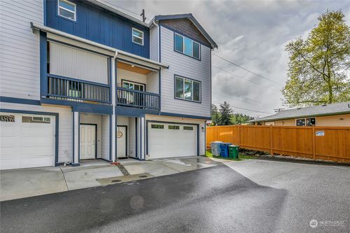 4889 Talbot Road S, Renton, WA, 98055 | Card Image