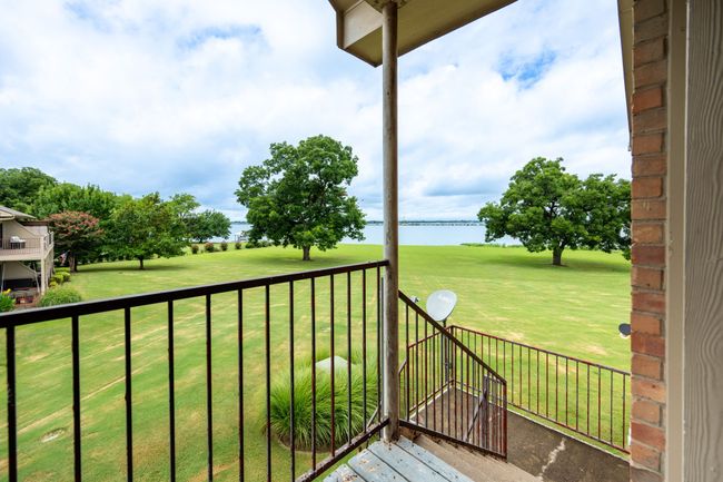 Balcony with a water view | Image 4