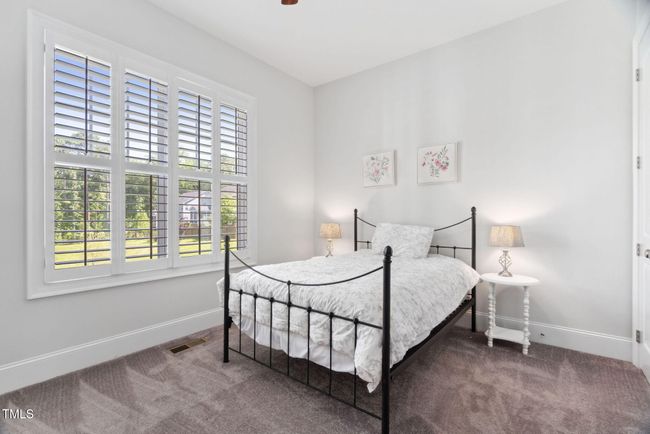 1st Floor Suite | Image 18