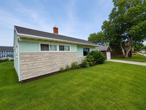 2310 Hamilton Street, Manitowoc, WI, 54220 | Card Image