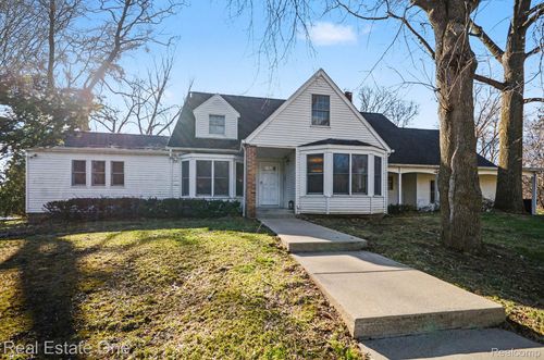 5840 Inkster - House, West Bloomfield Charter Township, MI, 48323 | Card Image