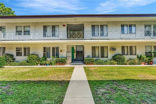 apt-12a-5828 Whitsett Ave, Valley Village, CA, 91607-1142 | Card Image
