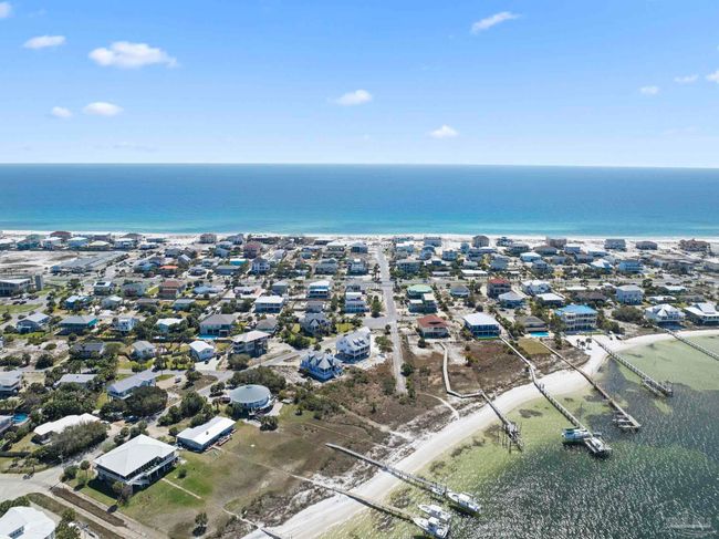 800 Via De Luna Dr, House other with 5 bedrooms, 5 bathrooms and 3 parking in Pensacola Beach FL | Image 67