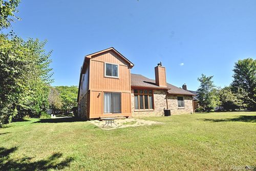 2358 Saffron Ct, Troy, MI, 48085-6715 | Card Image