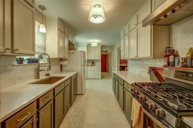 1322 Comanche Dr, House other with 5 bedrooms, 3 bathrooms and null parking in Richardson TX | Image 10