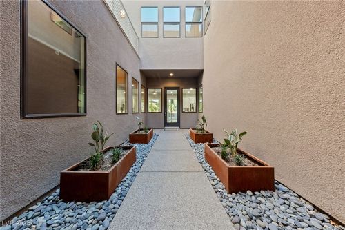 845 Loch Katrine Ave, Henderson, NV, 89012-5732 | Card Image