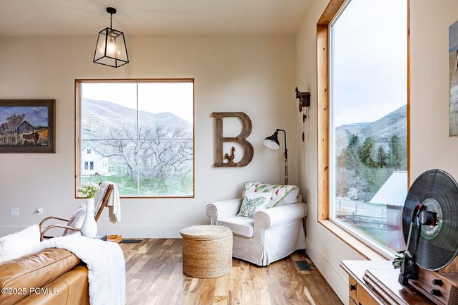 4611 S Cove Ln, Home with 3 bedrooms, 3 bathrooms and null parking in Daniel UT | Image 31