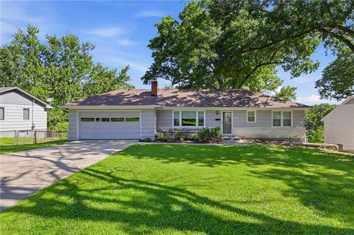 618 E 110th St, Kansas City, MO, 64131-4006 | Card Image
