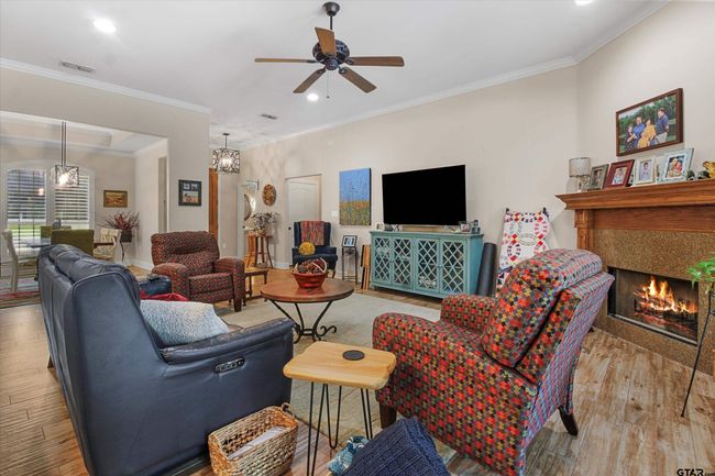 18551 Lazy Ln, House other with 5 bedrooms, 4 bathrooms and null parking in Flint TX | Image 9