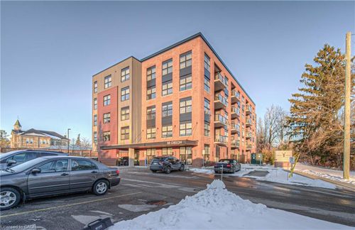 405-88 Gibson St, Ayr, ON, N0B1E0 | Card Image
