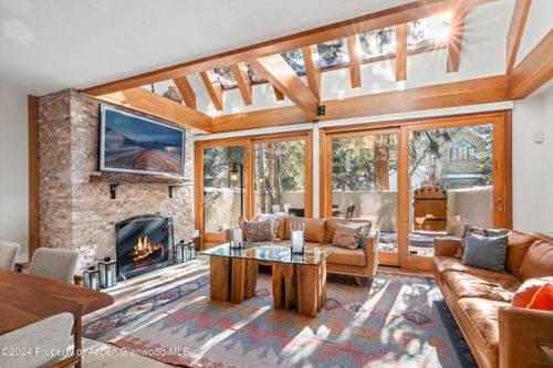 326 W Hopkins Ave, Aspen, CO, 81611-1602 | Card Image