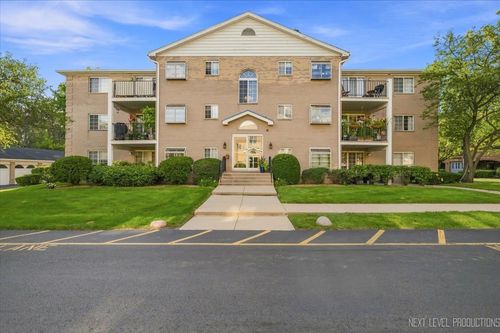 202-457 Valley Drive, Naperville, IL, 60563 | Card Image