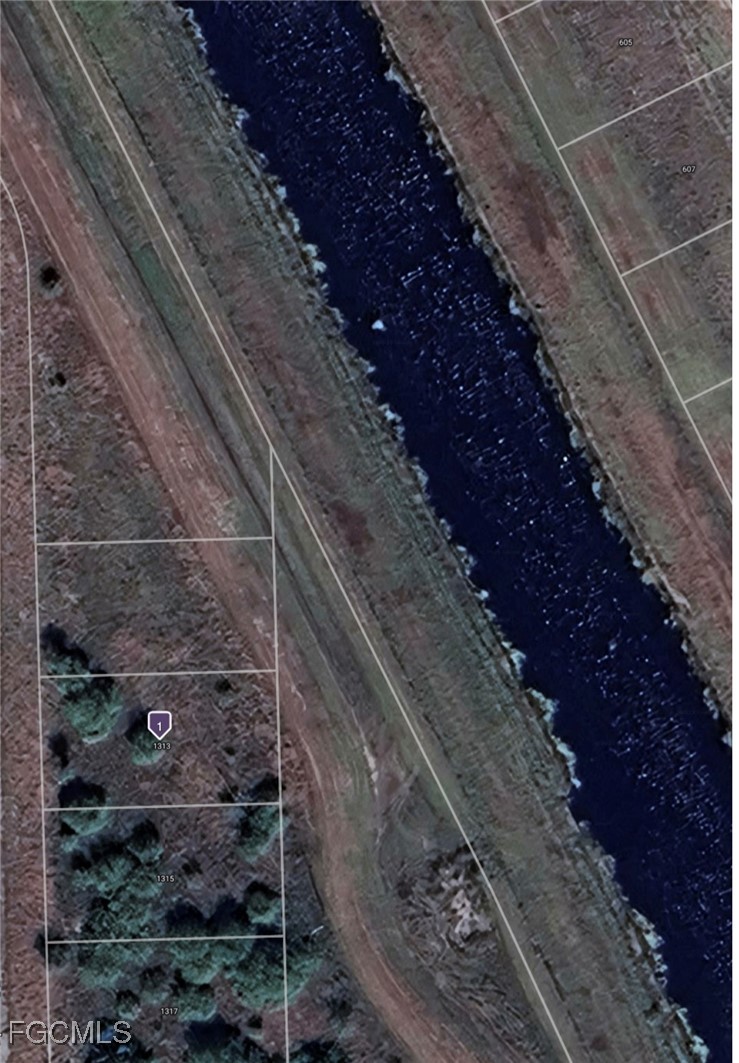 Land in Labelle 2