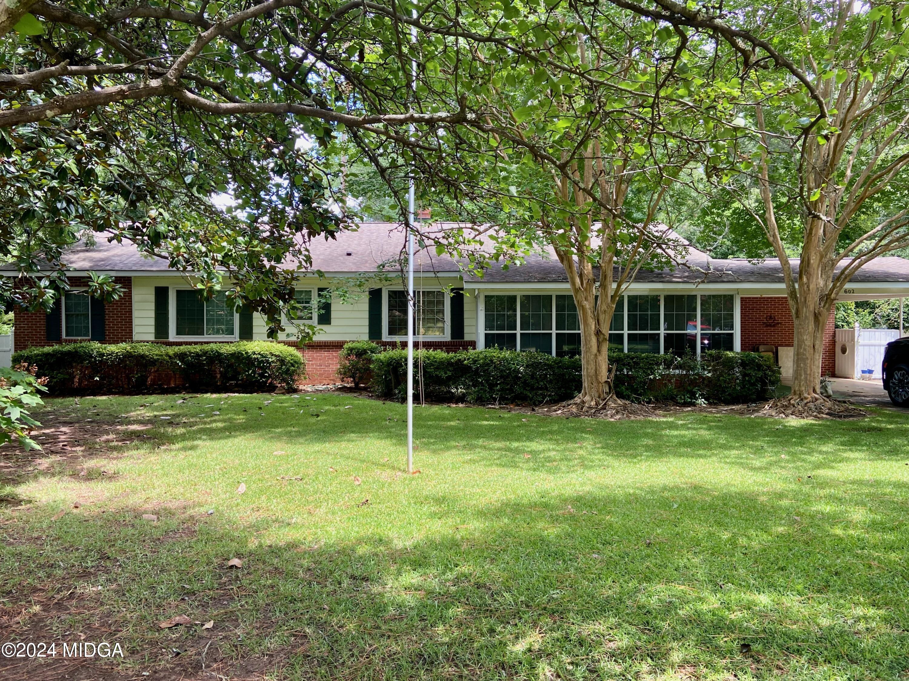 Forrest Dr, Fort Valley, GA 31030
