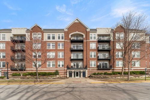 512-7753 Van Buren St, Forest Park, IL, 60130-4803 | Card Image