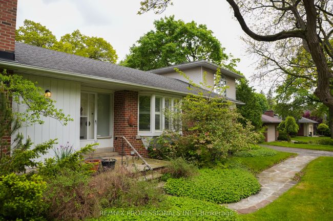 88 Valecrest Dr, House other with 4 bedrooms, 2 bathrooms and 4 parking in Etobicoke ON | Image 18
