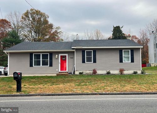 760 W Clayton Ave, Clayton, NJ, 08312-1729 | Card Image