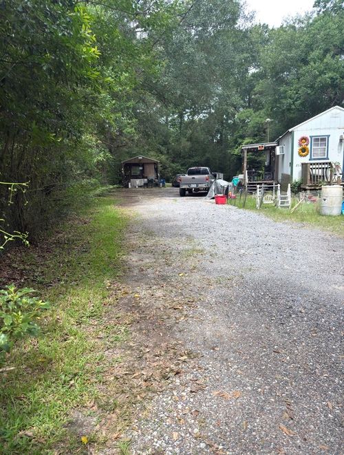 2559 Tucker Rd, Silsbee, TX, 77656-6851 | Card Image