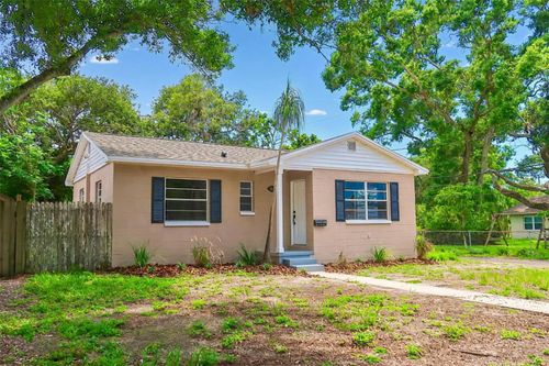 4572 33rd Ave N, St Petersburg, FL, 33713-1104 | Card Image