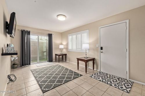 8-4430 N 28th St, Phoenix, AZ, 85016-5857 | Card Image