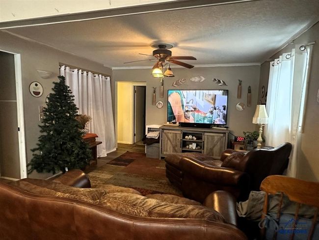 306 10 Th Ave, House other with 4 bedrooms, 3 bathrooms and null parking in Edgemont SD | Image 9